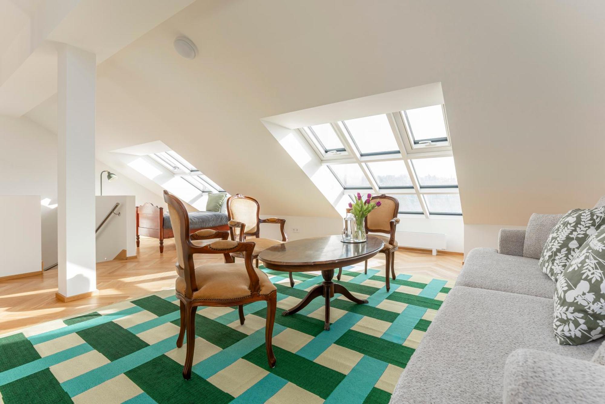 Visit Oomph Apartments Πράγα Εξωτερικό φωτογραφία